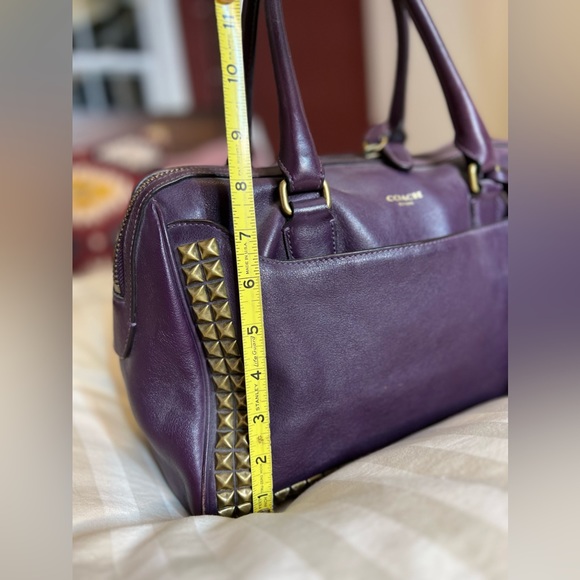 Coach bag Leather Deep Purple Gold Stud Purse Tassle Medium Large Size Handbag - Picture 4 of 14